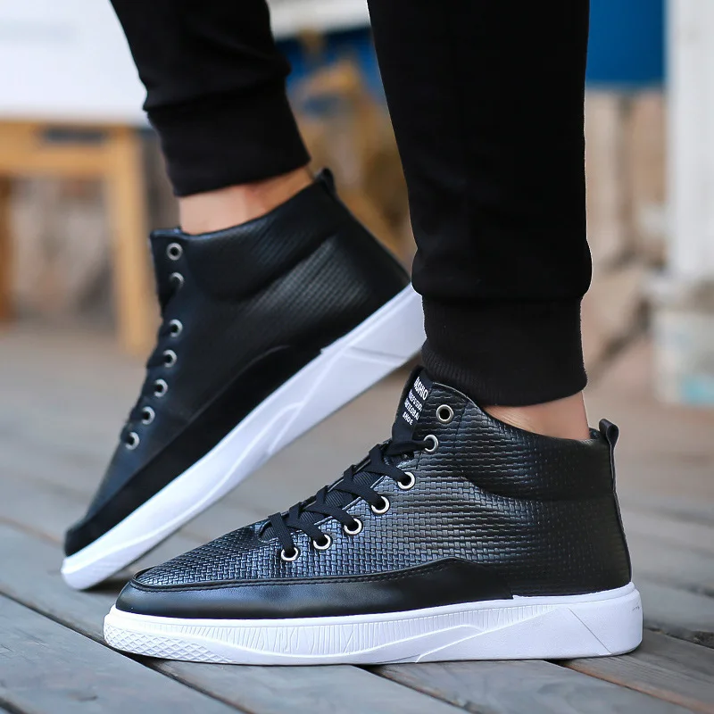 

High Top Fashion Men PU Casual Shoes Lace-Up Leisure Flat Vulcanize Shoes Checkered Sewing Spring Autumm Breathable Boy Sneakers