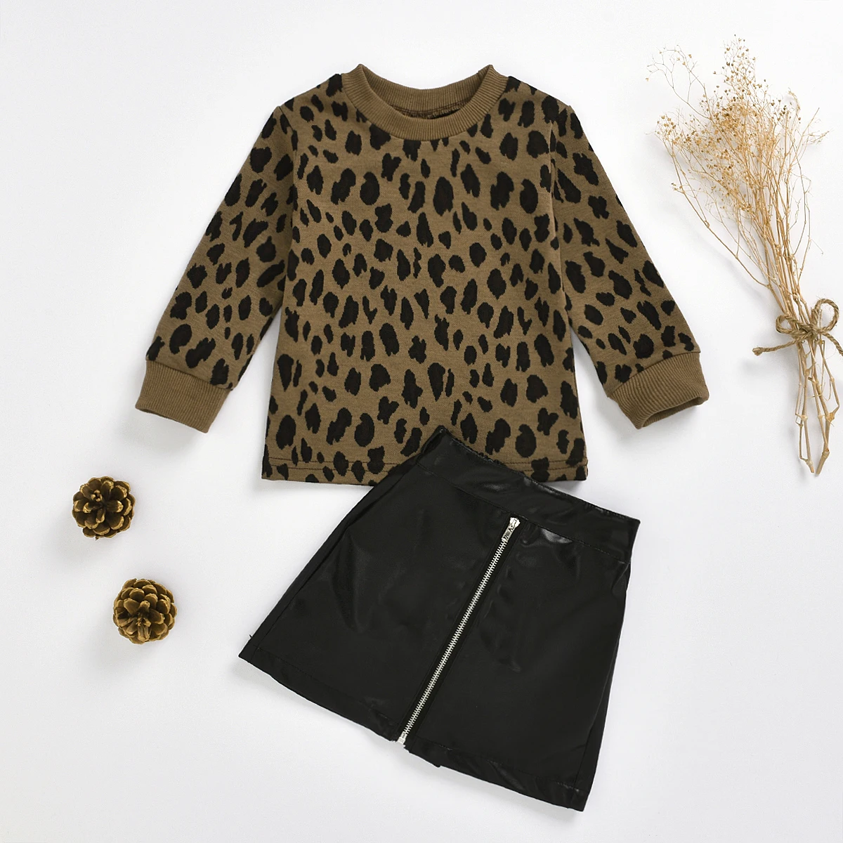 Комплект одежды для малышей из 2 предметов; Одежда для маленьких девочек комплект От 1 до 5 лет с леопардовым принтом пуловер Джемпер кожа Мини-юбки наряд вечерние