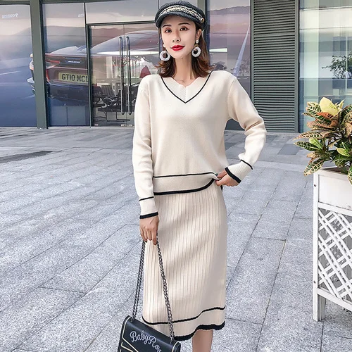 

2019 Autumn Women Casual V-neck White Pullover Sweater Suit Set +elegant Pleated Knee-length Mujer Knitted Skirt Suit 2pcx Dr754
