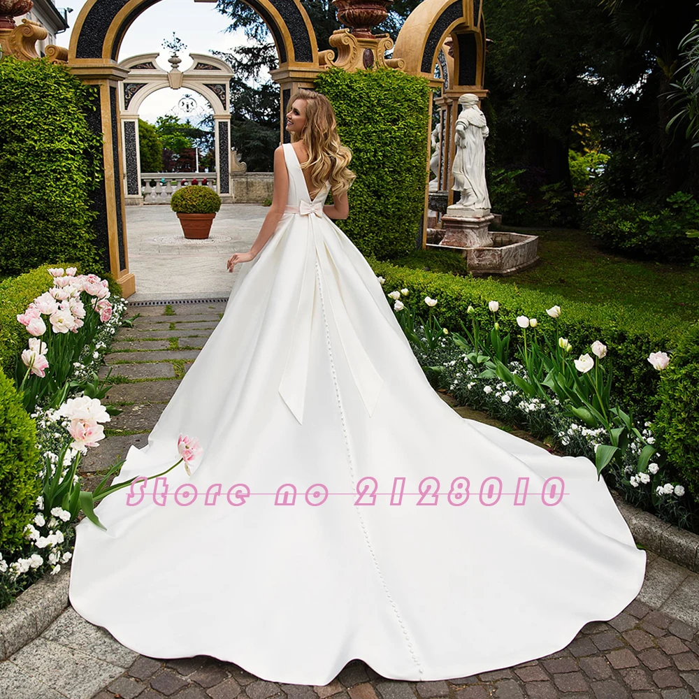 New Arrivals Best France Satin Wedding Dresses With Bow Vestido De Casamento Sexy Backless White Bridal Gowns Bruidsjurken