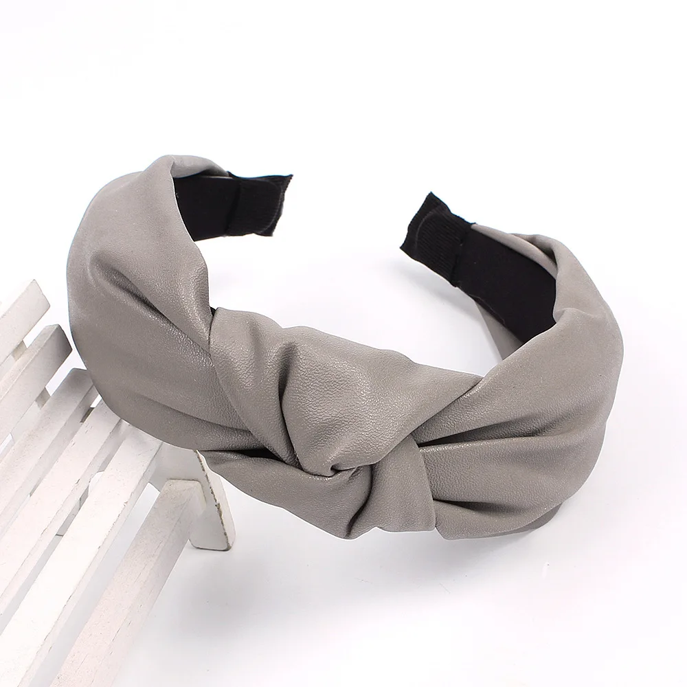 12146116058_64356601