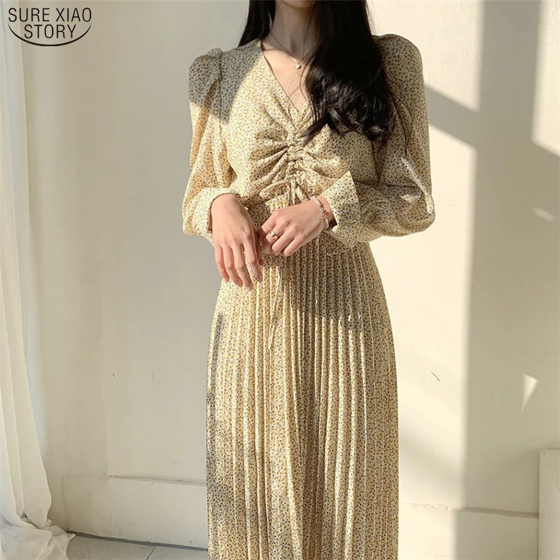 

2022 New Spring V-Neck Casual Loose Puff Long Dresses Vintage Dress Women Floral Print Pleated Slim Dresses Elegant Vestidos