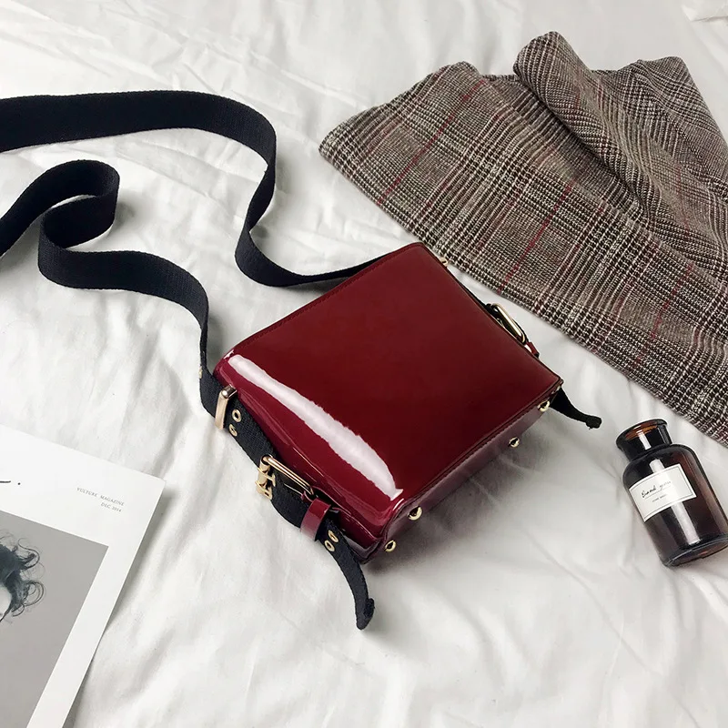 

Bag Women's 2018 New Style Korean-style Versatile Patent Leather Wide-Strap Bucket Ulzzang Hong Kong Style Shoulder Bag