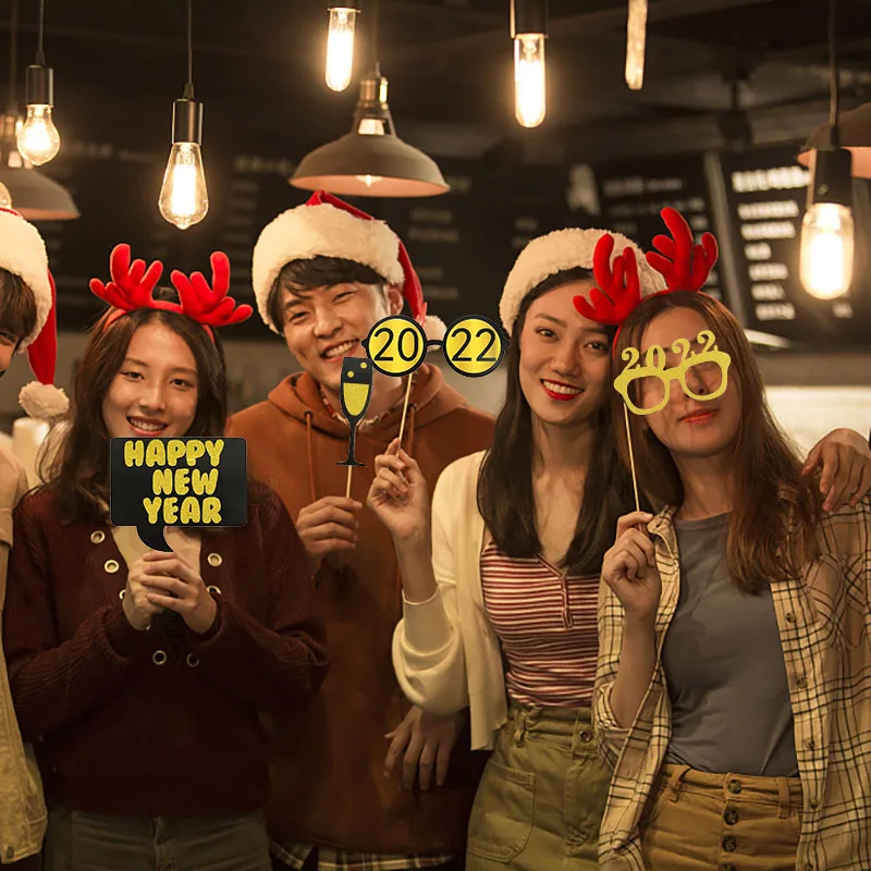 Happy New Year Decorations 2022 Christmas Balloons Decor Gold Black Disposable Tableware For Home New Year's Eve Party Ornaments