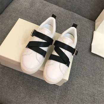 

New Shoes Woman Luxury Brand Casual Shoes Rivets Women's Flat Shoes lovers Genuine Leather Women's Shoes White Sneakers 34-41