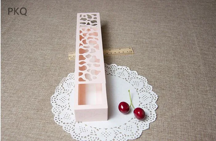 

Paper Box hollow Gift Box cajas de carton Packaging Cookie Macaron Box Wedding Gift Boxes Macarons Packaging for Wedding candy