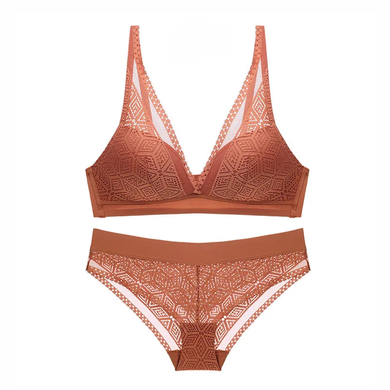 Fashion Underwear Sets Women Sexy Lace Bra Panties Ladies Female 70-85 BC cup Size Lingerie Set wire free Bralette Bras Briefs