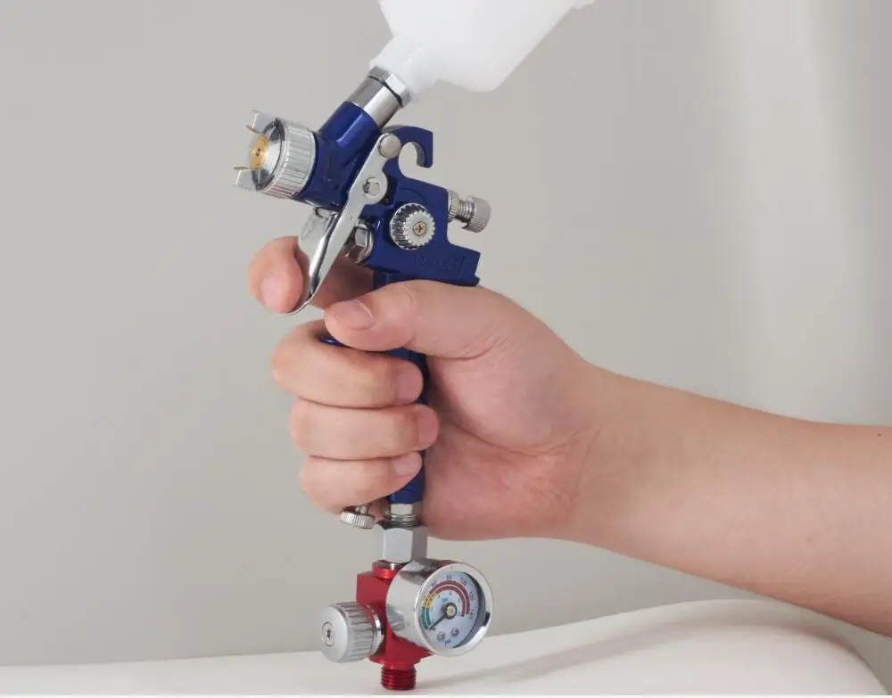 

HVLP mini spray gun with regulator professional touch-up paint sprayer for toy leather furniture and car reparing painting