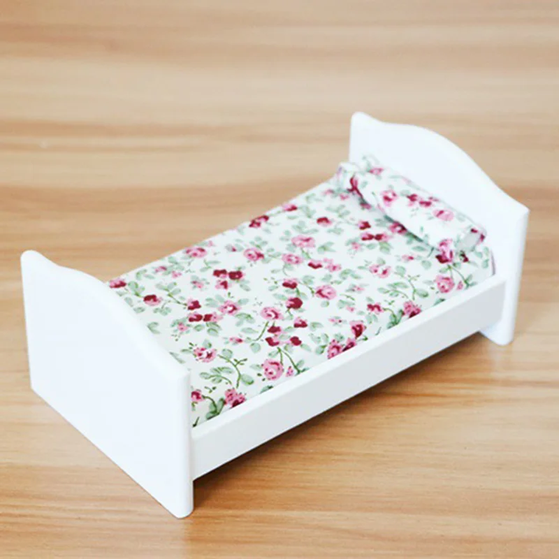 

1/12 Dollhouse Miniature Accessories Mini Wooden Single Bed Simulation Bedroom Furniture Model Toys Doll House Decoration OB11