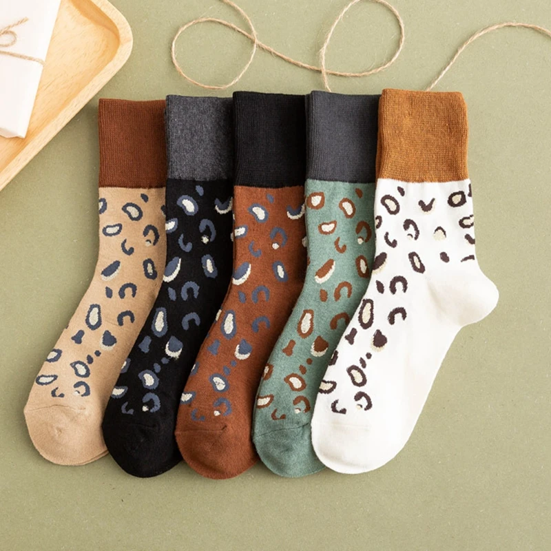 Модная модель "улица" с леопардовым принтом, хлопковые женские носки, новейшие трендовые гольфы, Новые осенне-зимние высококачественные популярные цветные носки