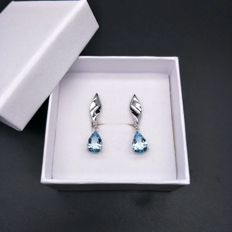 121DACFA9AAA3EF618B8A796D7D707C8