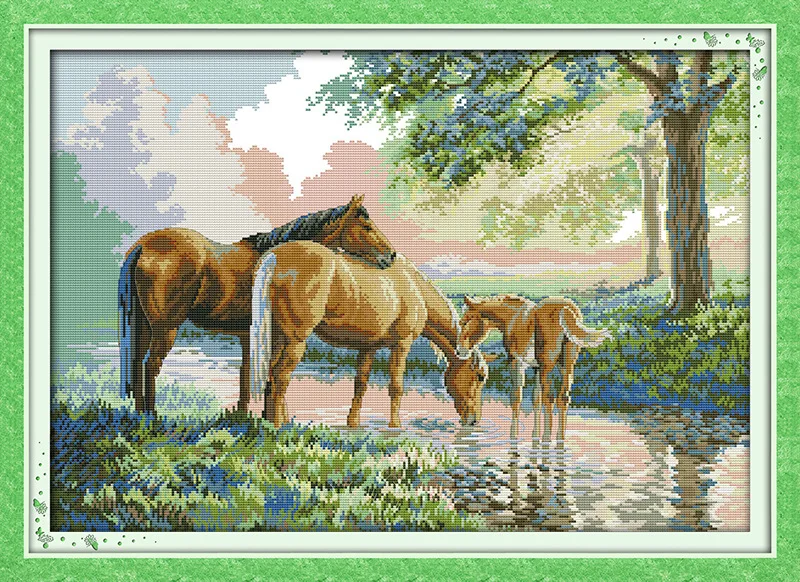 Horse Family In The River Printed Canvas DMC Counted Cross Stitch Kits Cross-stitch Set Embroidery Needlework DIY | Дом и сад
