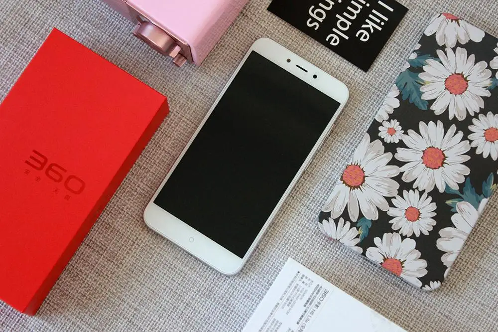 

Original 360 N6 Lite Mobile Phone Snapdragon 630 Android 7.1 5.5" IPS 1920X1080 4GB RAM 32GB ROM 13.0MP Fingerprint 4020mAh