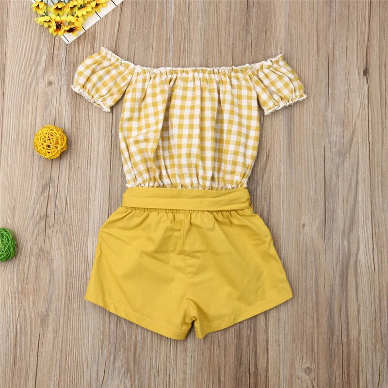 Коллекция года, летние комплекты одежды в желтую клетку для маленьких девочек, топы с открытыми плечами+ однотонные Короткие штаны комплекты из 2 предметов