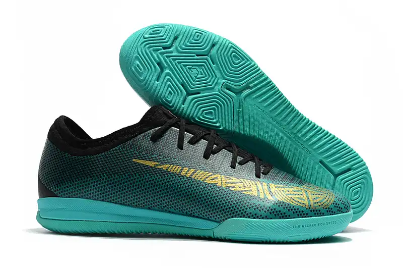 nike hypervenom flat sole