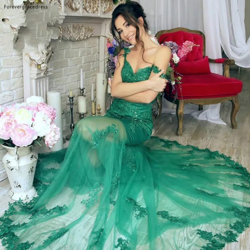 2017 Emerlad Green Hot Prom Dresses Arabic Sexy Spaghetti Neck Backless Lace Appliqued Sweep Train Tulle Long Illusion Party Evening Gowns  135 (3)