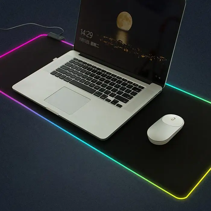 Светодиодный клавиатура с подсветкой коврик RGB коврик для мыши утолщенный 5 в квадратный 3 мм около 0,75 Вт черный красочный свет