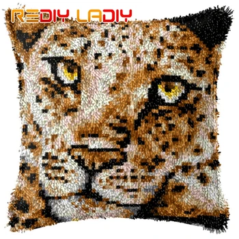 

Latch Hook Cushion Cover Leopard Face Crocheting Yarn Pillow Case Printed Canvas Crochet Arts & Crafts 43x43cm Sofa Bed Pillow