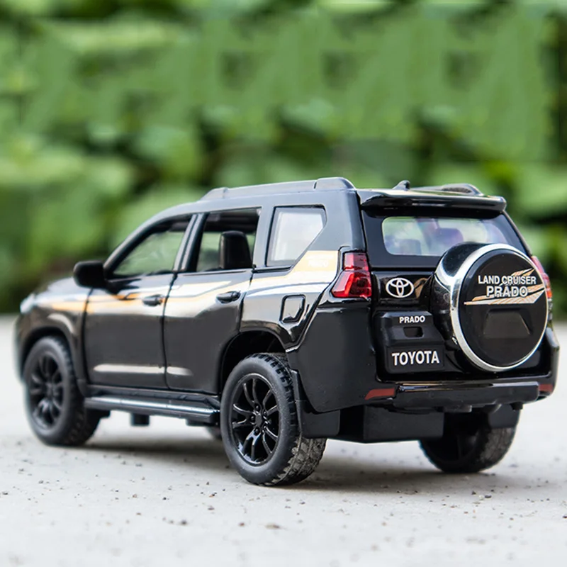 1:32 Новая модель автомобиля TOYOTA LAND CRUISER PRADO из сплава металла игрушки с