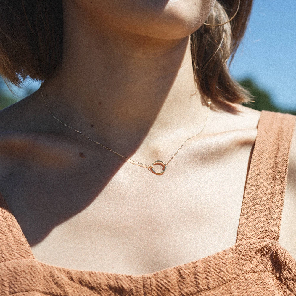 Laramoi модное женское ожерелье с кулоном, круглые короткие вечерние ожерелья из нержавеющей стали, чокеры, ювелирные изделия для девушек, подарок для девушки