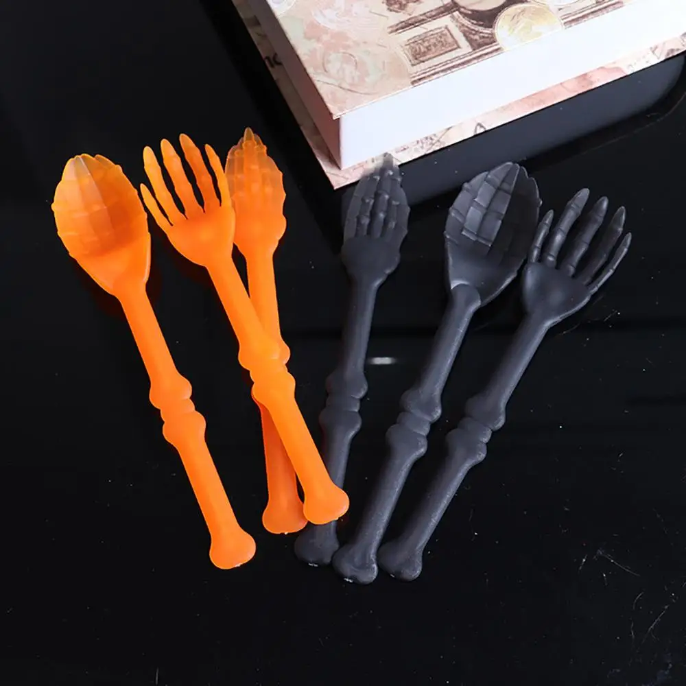 

3pcs/set Plastic Cutlery Skull Design Novelty Halloween Decoration Tableware Halloween scene layout props Party Decorations HH4