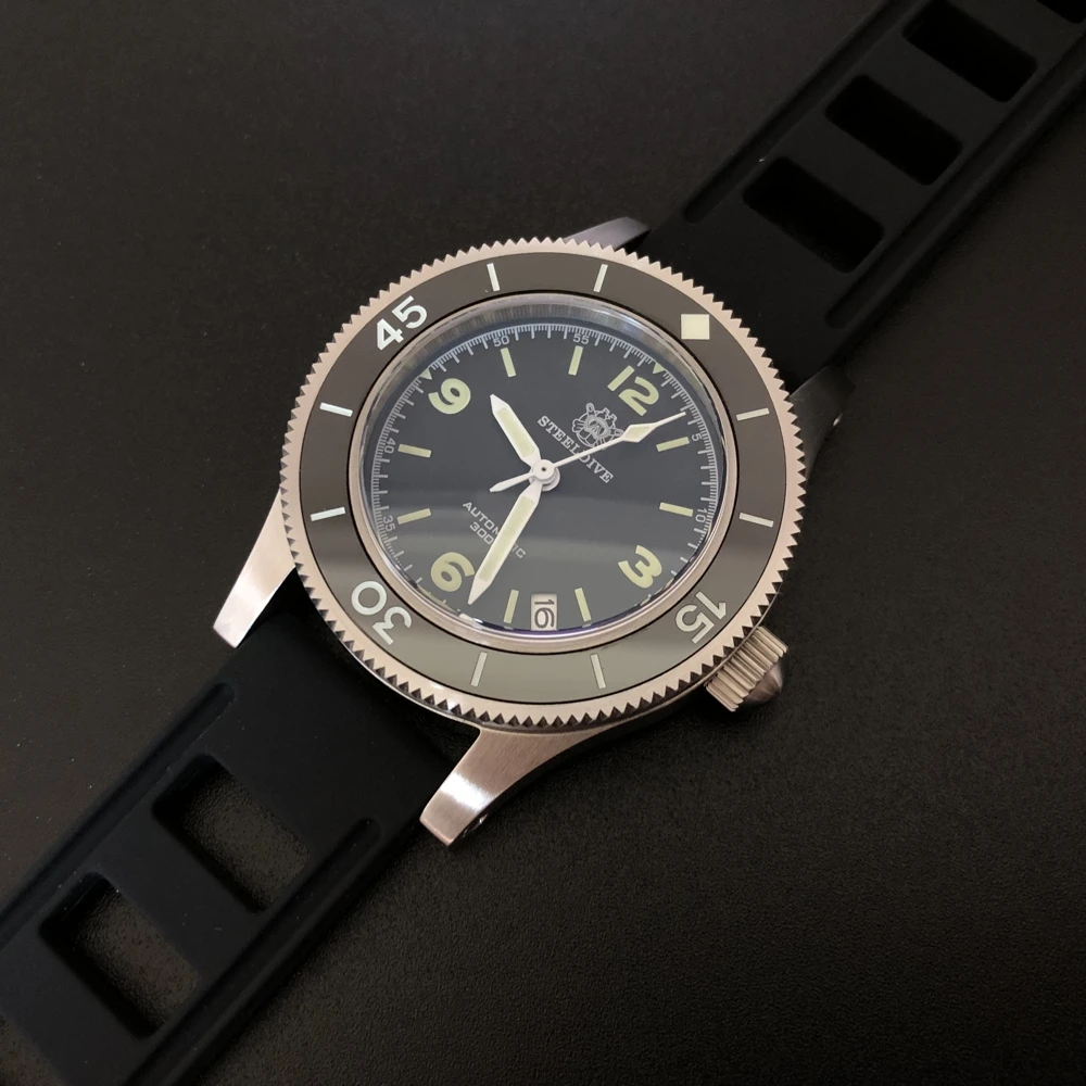 

STEELDIVE 1952 NH35 Diver Watch Stainless Steel Dive Watches For Men Automatic Auto Watch Men Mechanical 300m Dive Watches Men