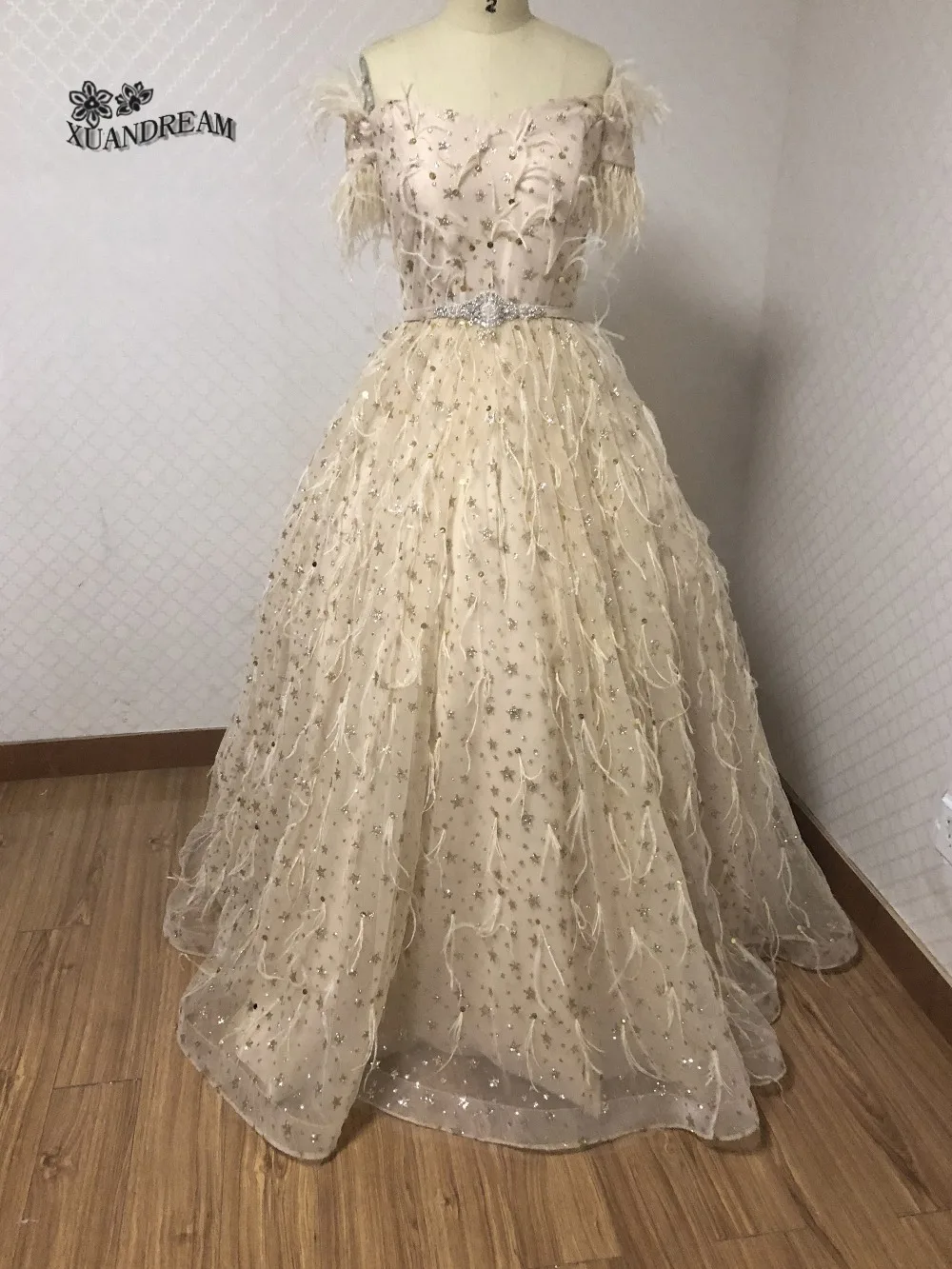 Элегантный перо вечерние платья vestidos elegantes فستان سهرة Милая Перья широкая юбка сияющие стразы с блестками вечернее платье