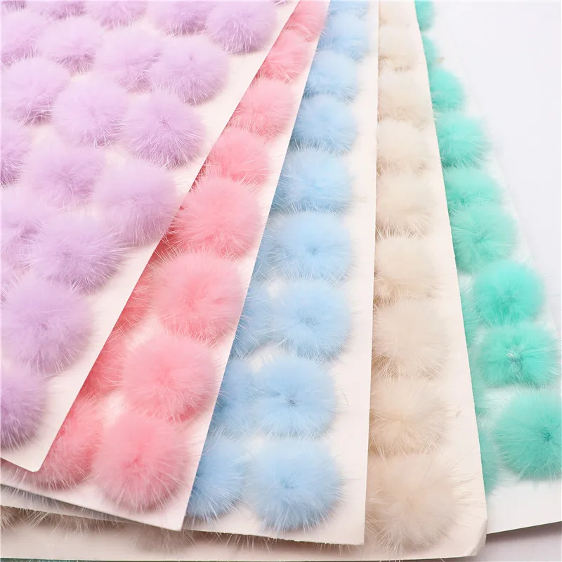 Description Picture 4 of itemNatural Mink Fur Pompones 30mm 40mm Pompon Fluffy Soft Comfortable Pompom Pompony Dekoracyjne For Clothes  Earrings Making