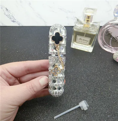 No 17 Духи Sub-bottled Алмазная инкрустированная ультратонкая бутылка-спрей стеклянная дорожная портативная увлажняющая косметический лосьон органайзер для хранения - Цвет: No 17