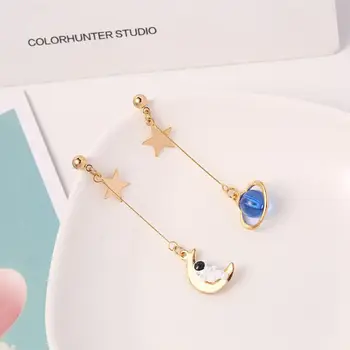 Cute Cartoon 3D Astronaut Spaceman Earrings For Women Girls Asymmetrical Planet Star Moon Fashion Jewelry
