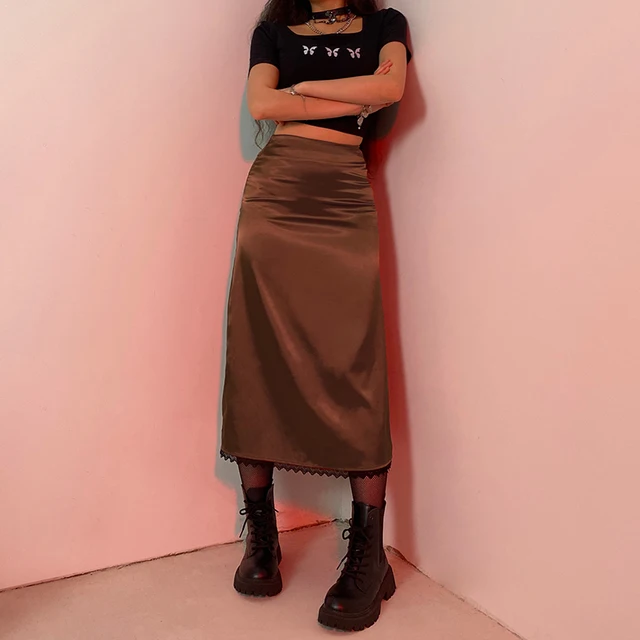 Elegant long skirt satin made with vintage look