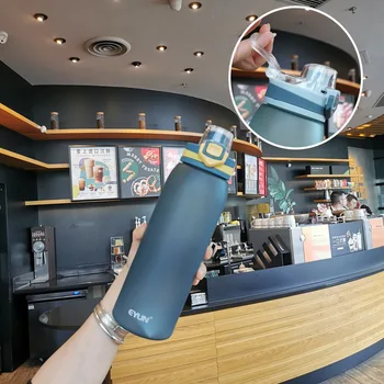 

800ml minimalist outdoor sports plastic mug with hand ring fashion gift portable large capacity drinking cup Summer travel cold