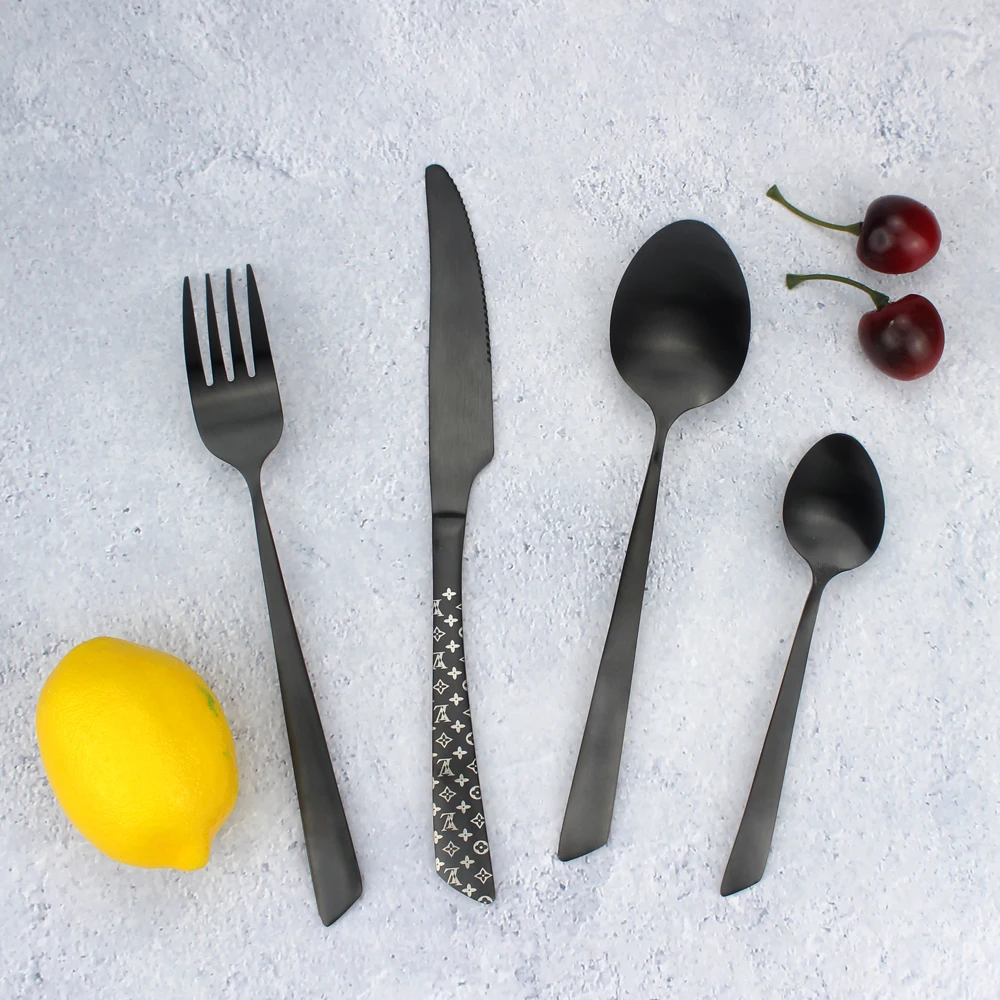 LUCF 최고 등급 환상적인 매트 스테인리스 스틸 서양식 식기류 패턴, 완벽한 모양, 4 in 1 표준 수저 세트 식기