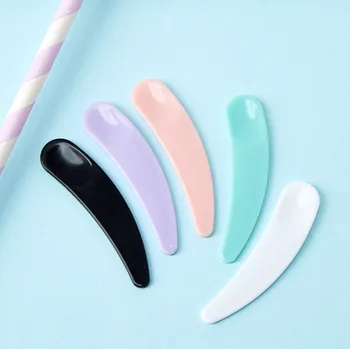 

1000pcs Mini Cosmetic Disposable pp Scoop Makeup Mask Cream Spoon Eye Cream Stick Make Up Face Beauty Tool