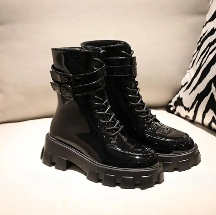 Зимние ботинки на платформе; красивые женские кожаные ботинки; Bota Feminina Botas Mujer; ботильоны в байкерском стиле с пряжкой на толстой подошве; Botines Mujer;