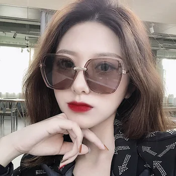 

2020 fashion large frame polygon personalized sunglasses Women's European and American gradient Ocean film goddess versatile