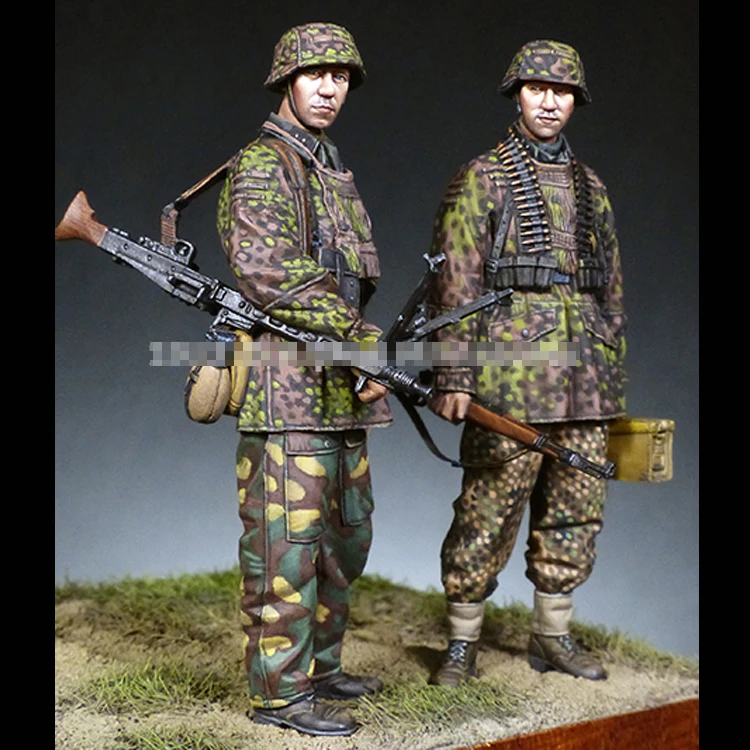 

1/35 World War II machine gunner soldier, Resin Model Soldier, GK, military theme, Unassembled and unpainted kit