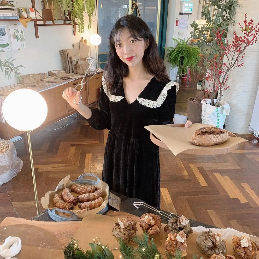 Симпатичное цветочное летнее платье с кружевным подолом Kawaii с воротником в кукольном стиле черный велюр платье Одна деталь Высокая Талия зима-осень Robe Femme белые, черные, бежевые