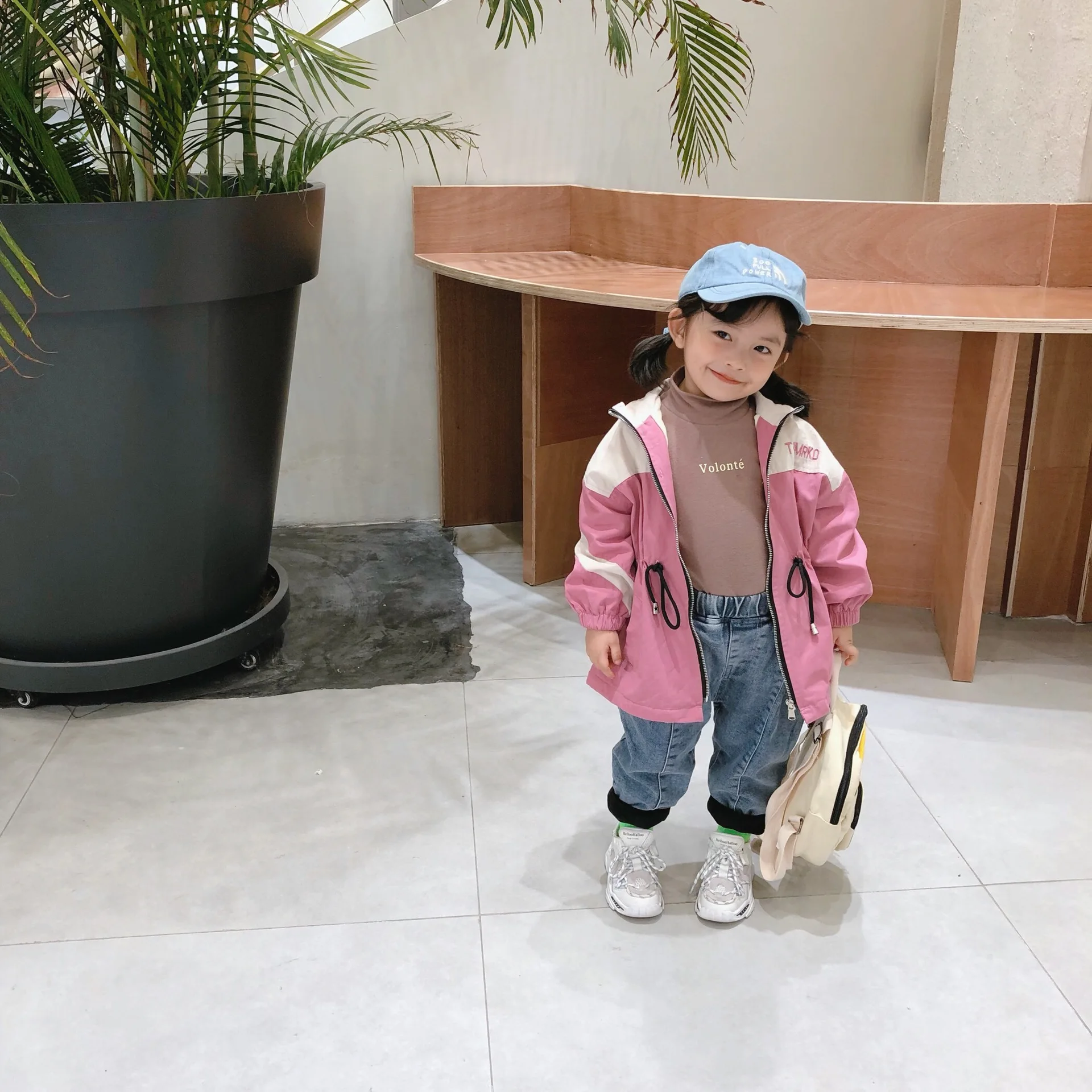 Winter New Kids Warm Clothes 1- 6 Yrs Older Baby Girl's Splice Plush Windwear Jacket Toddler Baby Thickened Padded Coat