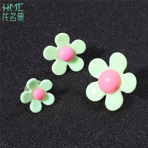 Light Green 3pcs Корейская милая маленькая брошь, 1-3 шт., Модная студенческая брошь на кнопках, значок с фруктами и цветами, фиксированная одежда, обувь, аксессуары для девочек - Цвет: Light Green 3pcs