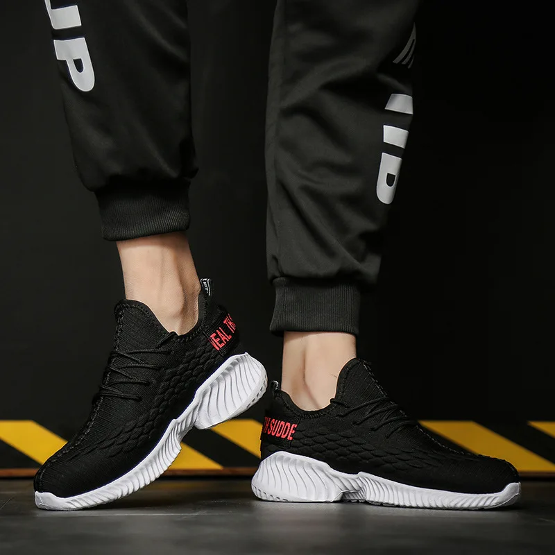

Spring New Style Fly Woven Fish Scales Fashion Man Shoes Punched Sheet Surface Athletic Shoes Men Versatile Outdoor Casual Runni
