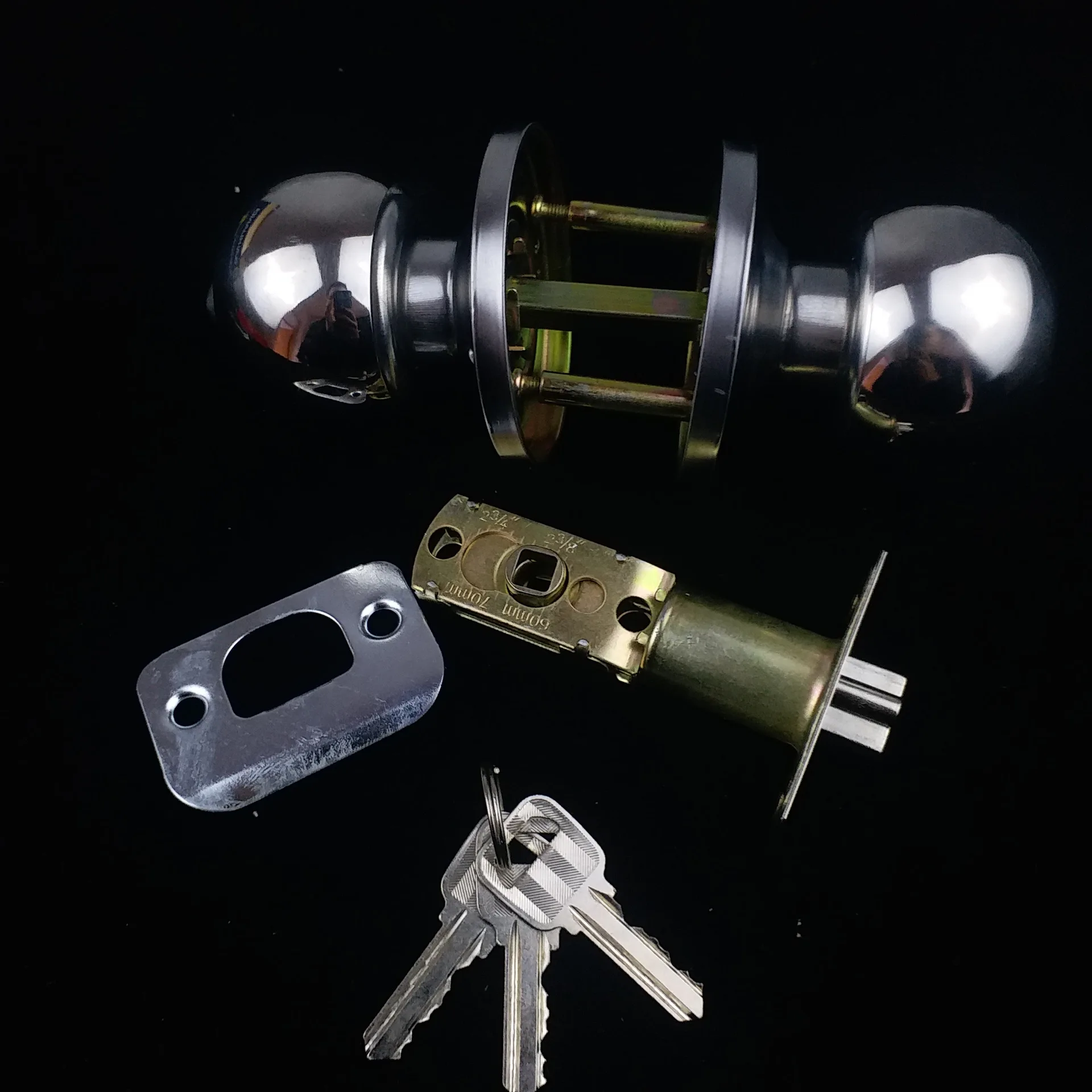 

Stainless Steel Three Pole Spherical Lock Aluminium Alloy Door Lock Three Pole Lock wei yu suo