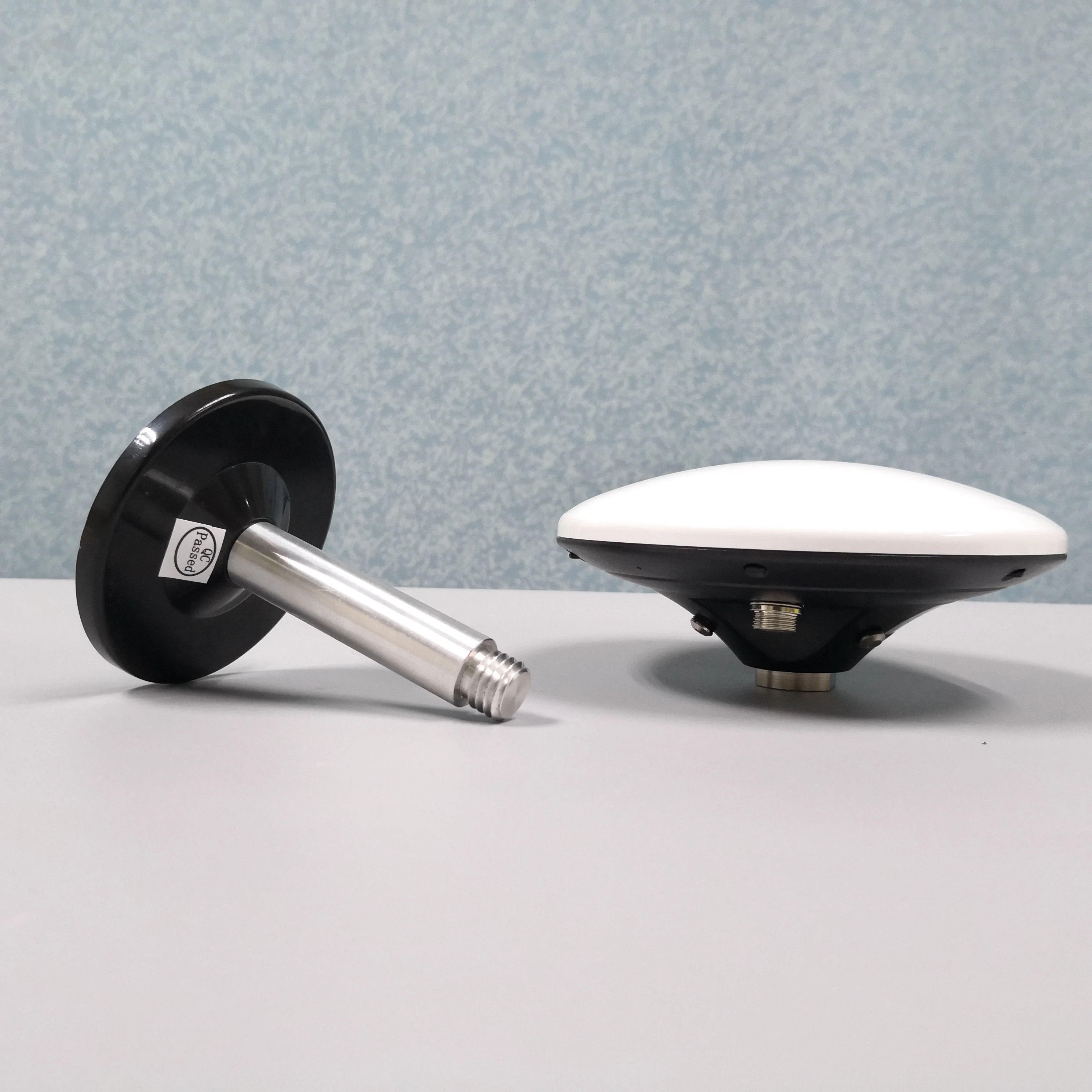 

Bottom Power Consumption Differential RTKGPS Base Station Centimeter Beidou Module Antenna + Module UART Accurate Measurement