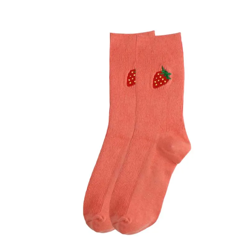 Корейский стиль Harajuku вышивка свежие фрукты женские носки ярких цветов Арбуз Виноград черника авокадо клубника фрукты блюдо - Цвет: Pink strawberry