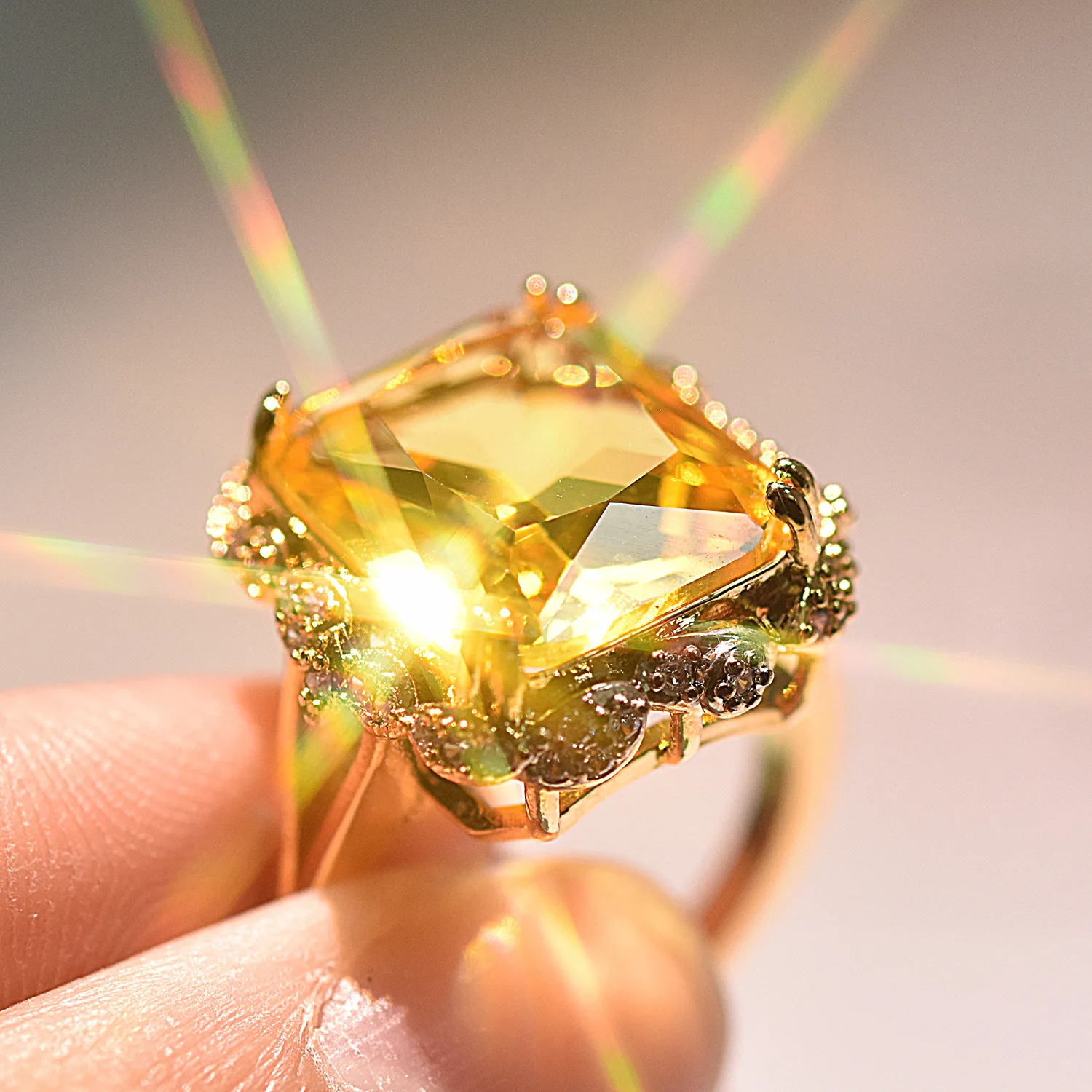 Новейшая мода принцесса огранка большое шампанское циркон кольцо Уникальный стиль обручальные кольца для женщин Двойные цвета кольцо ювелирные изделия