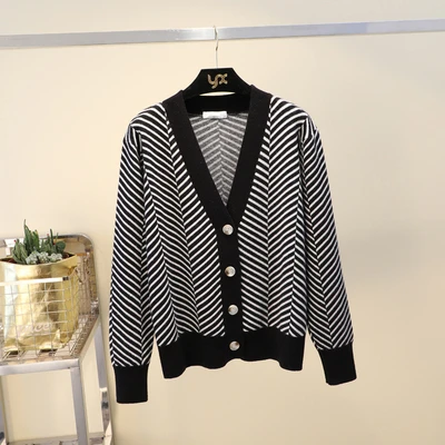 TVVOVVIN autumn women's new sweater Korean version of the loose striped sweater cardigan long-sleeved V-neck X728 - Цвет: Yellow