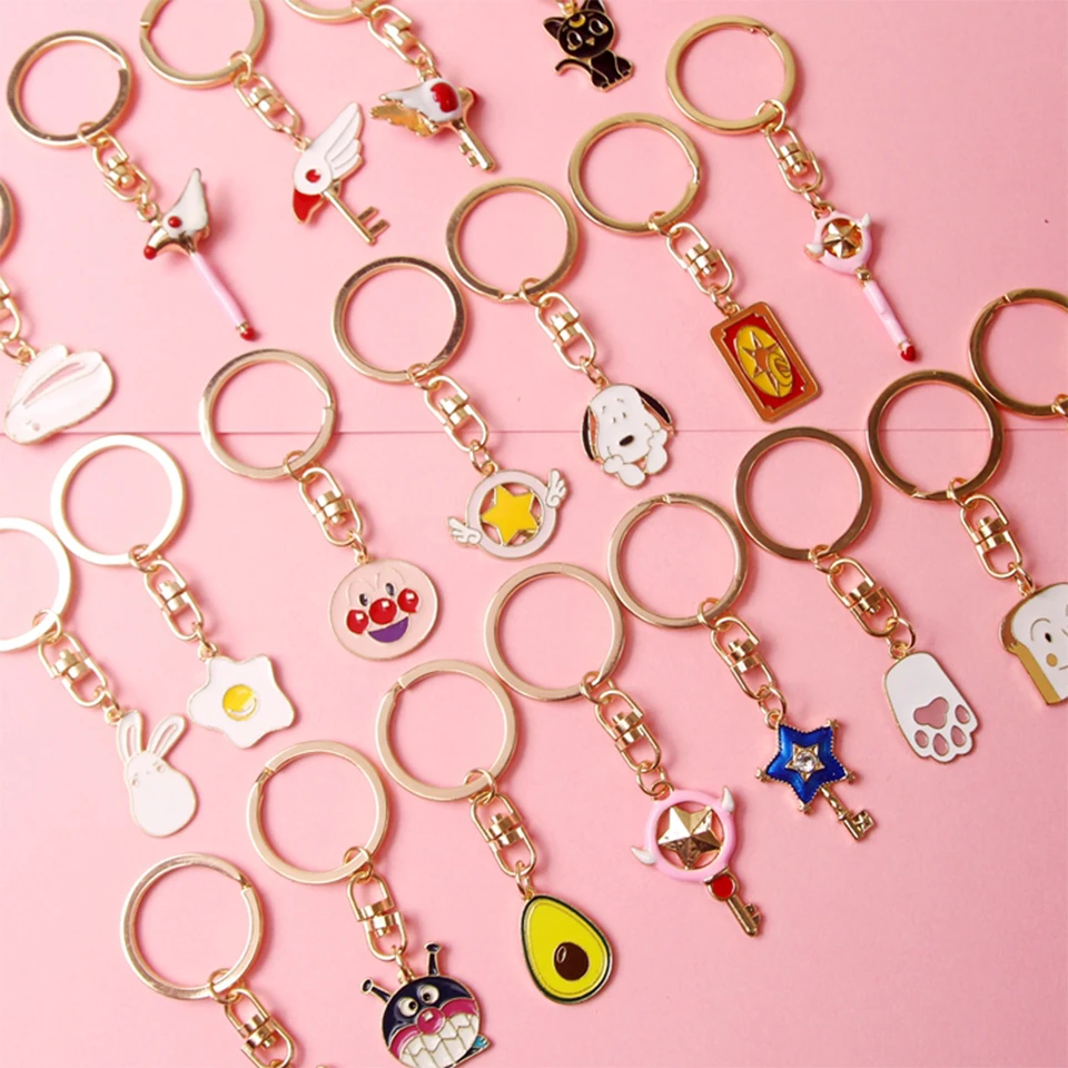 

Cute Gold Color Key Ring Lovers' KeyChains Car Keys Bag Keyring Decor Cartoon Pendent Charms for Airpods for Samsung Buds Gifts