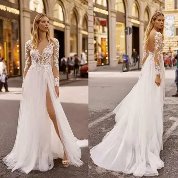 

Bohemian Wedding Dress 2020 Elegant Lace Appliqued with Beading Soft Tulle Long Sleeve Beach Boho Bridal Gowns with Split