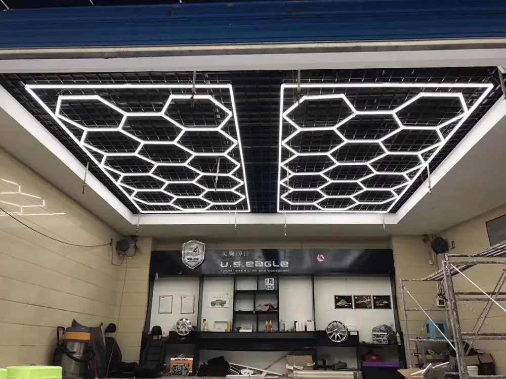 Éclairage LED de garage hexagonal, 3.6x6m, éclairage pour atelier de détail  automatique, lampe en accent d'abeille 6500K - AliExpress