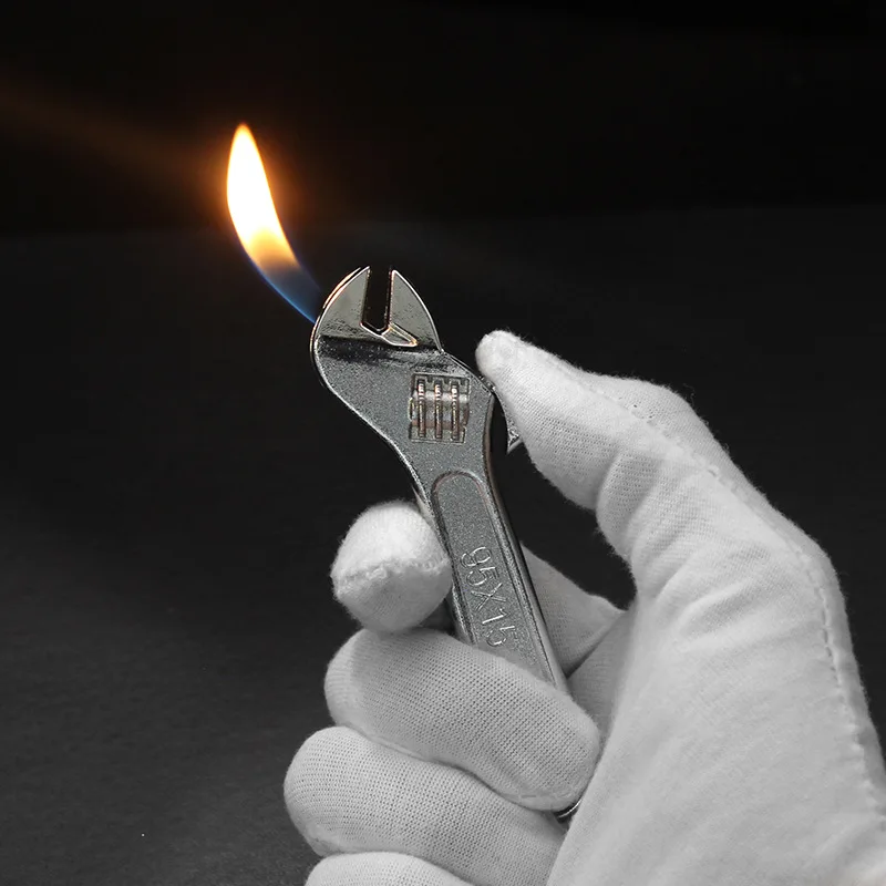 

Mini Creative Torch Metal Wrench Fiery Lighter Free Fire Butane Gas Compact Lighter Inflated Jet Hardware Accessories Cigarette